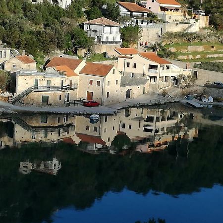 Appartementhaus Elena Йелса Екстериор снимка